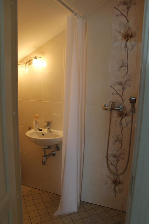 Viesu Nams Amrai Hotel เวนต์สปิลส์ ภายนอก รูปภาพ